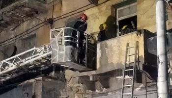 العقار المنهار