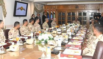 الفريق  أشرف سالم زاهر الفريق  أشرف سالم زاهر القائد العام للقوات المسلحة وزير الدفاع والإنتاج الحربى