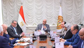 الملابس الجاهزة 