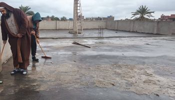 كسح مياه الأمطار من أسطح المساجد 