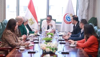 وزير الصحة والسكان