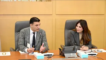 وزير الصناعة مع وزيرة الإسكان 