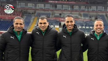 طاقم تحكيم مصري 