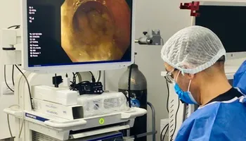 الفريق الطبي بمجمع الشفاء الطبي