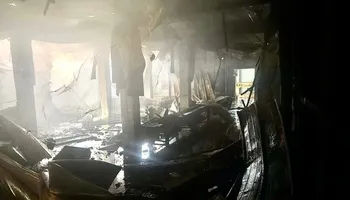 جانب من الحريق