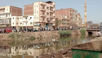 لحظه انتشال الشاب