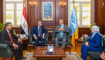 محافظ الإسكندرية ووزير العمل