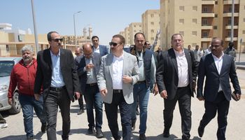 محافظ بورسعيد يوجه بتكثيف جهود أعمال النظافة والحفاظ على المظهر الحضاري بمدينة سلام مصر  