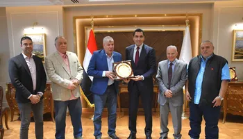 وزير الشباب والرياضة