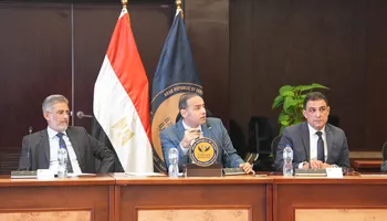 الدكتور إسلام عزام