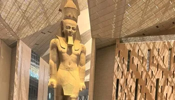 وزارة السياحة: رئيس وزراء جمهورية بوروندي وحرمه يزوران المتحف المصري الكبير