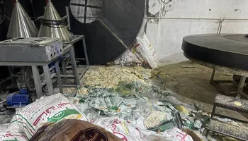 مصنع حلويات غير مرخص