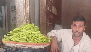 تاجر خضراوات وفاكهة في سوهاج 