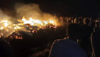 جانب من الحريق