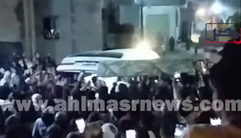 جانب من تشييع الجنازة 