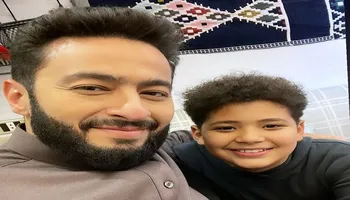 حمادة هلال وابنه يوسف 