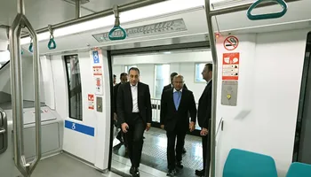 رئيس الوزراء ووزير النقل في المونوريل