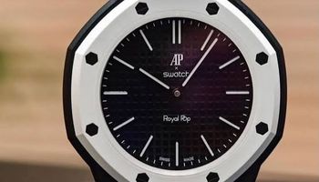 ساعة AP x Swatch Royal Pop