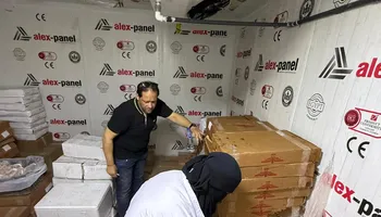 ضبط 325 كجم من لحوم الخنزير المجمدة داخل ثلاجة مخالفة ببورسعيد