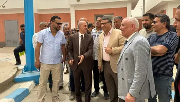محافظ قنا
