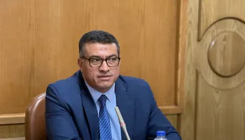 محافظ قنا