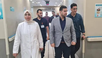 مدير فرع هيئة الرعاية الصحية بالاسماعيليه في جولات مفاجأة لمستشفى طوارئ ابو خليفه 