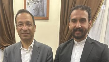 وزير الاتصالات بصحبة الزميل وائل الطوخي 