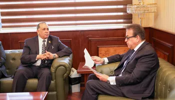 وزير الصحة ونقيب المحاميين