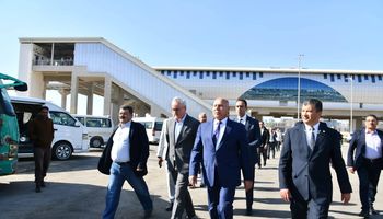 وزير النقل في قطار المونوريل