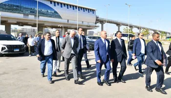 وزير النقل في قطار المونوريل
