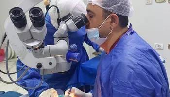 جانب من إجراء العملية الجراحية 