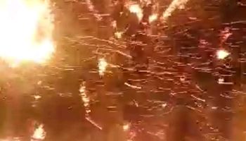 جانب من الحريق 