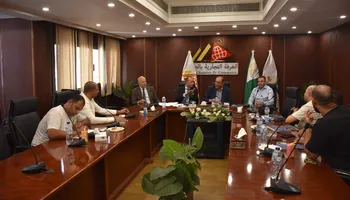 اثناء اجتماع شعبة الدواجن