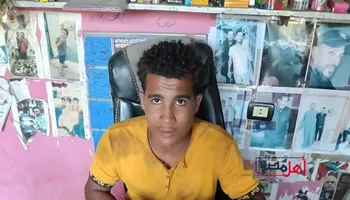 الشاب والتمساح