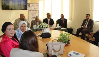 جانب من الندوة