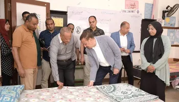محافظ بورسعيد يتفقد استراحات مراقبي الثانوية العامة ويوجه بتوفير كافة سبل الراحة لضيوف المحافظة