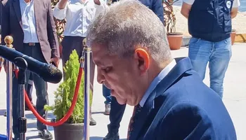 من 10.2 مليار إلى 3.9 مليار دولار.. رئيس قناة السويس يكشف خطة تعويض تراجع الإيرادات باستثمارات خارجية