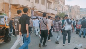 من أمام اللجان 