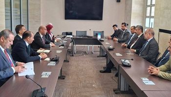 وزير العمل حسن رداد مع نائب وزير الاقتصاد بألبانيا