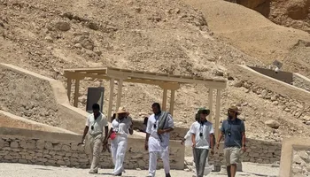 الزيارة 
