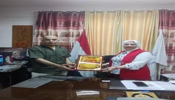 شقيق حسام الأكبر يتسلم الدرع