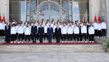 الرئيس يكرم نجوم منتخب مصر
