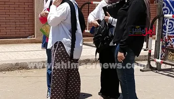 بكاء طالبات الثانوية العامة بكفر الشيخ عقب امتحان الكيمياء 