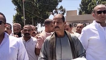تسليم الكفن