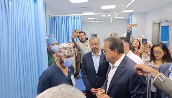 جولات وزير الصحة 