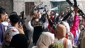 صوره من مقطع الفيديو المتداول 