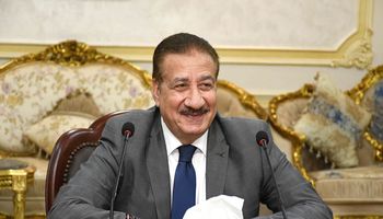 محافظ بورسعيد يوافق على إيقاف تشغيل أحد المطاعم الكبرى لوجود خطر داهم على الصحة العامة