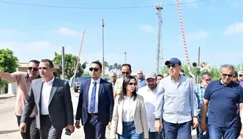 وزير الري ومحافظ البحيرة