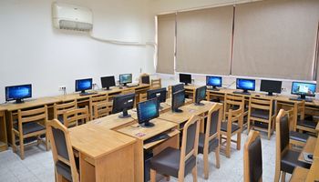 معامل جامعة القاهرة 