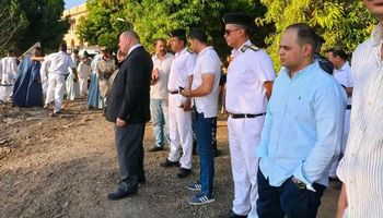 متابعة مدير الأمن 